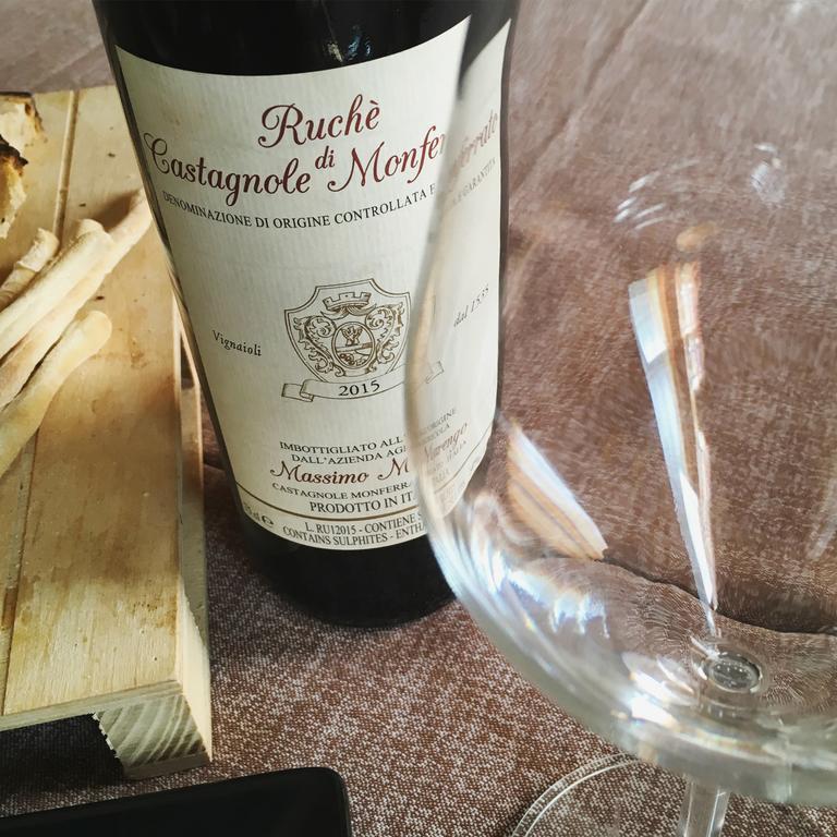B&B Edera Castagnole Piemonte Eksteriør bilde